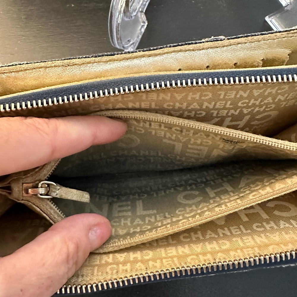Authentic Chanel Denim Wallet, full inclusion with COA! - Picture 15 of 16